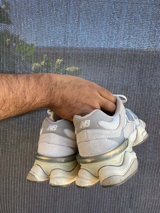 New Balance 9060 Sea Salt Concrete sneakers - Picture 3 of 7